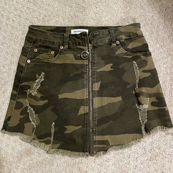 Army print mini skirt size small - Picture 1 of 4